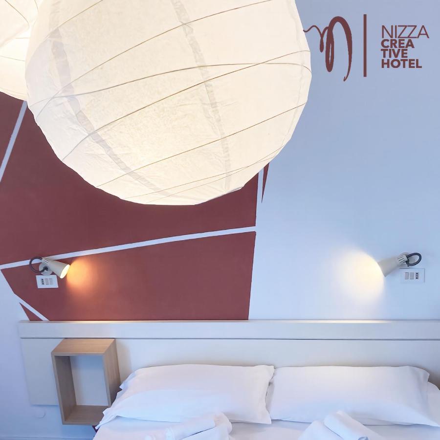 Hotel Nizza Rimini Buitenkant foto